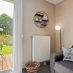 Les Paquerettes, Jardin, Garage, Parking Gratuit Semesterbostad